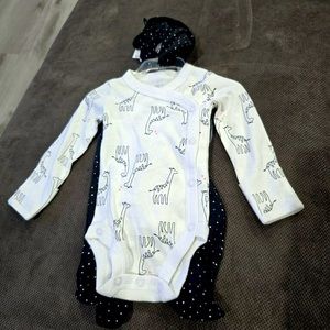 Carter’s Girl New Born 3 piece - New